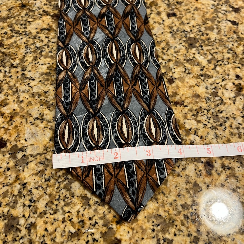 VALENTINO pietro Silk Handmade in Italy Mens Tie - Picture 3 of 6